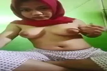 Dokumentasi Ukhti Hijab Red Cantik Live Kasur